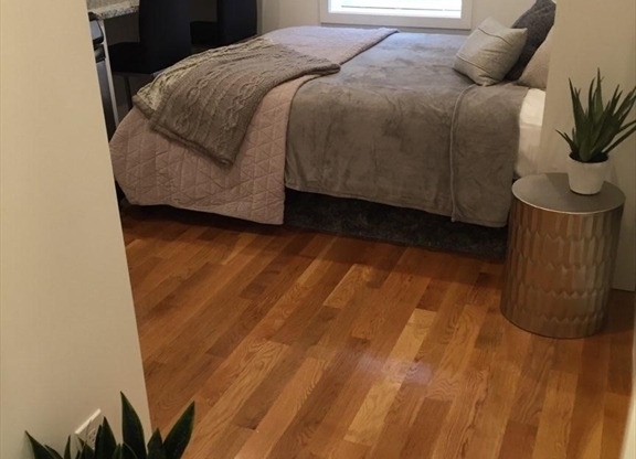 Studio, 1 bath, $1,550, Unit 10