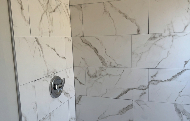 7106 S RIDGELAND AVE