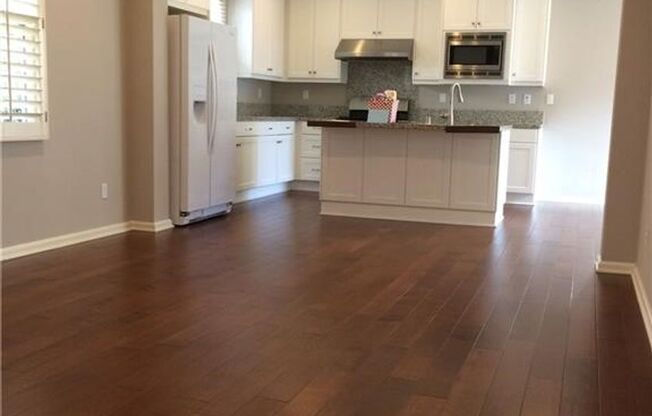 Detached 3 bedroom + Loft home in Irvine!