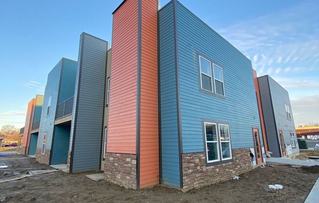 2 beds, 1 bath, 1,088 sqft, $1,200, Unit Apt 121