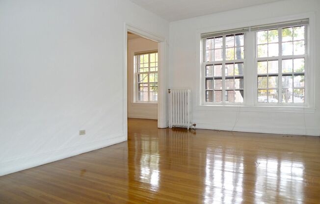 Studio, 1 bath, 480 sqft, $880, Unit 24 - 107