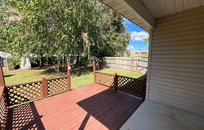 3 beds, 1 bath, $1,150