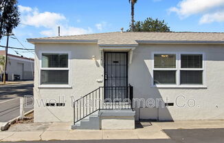 4913 GUAVA AVE