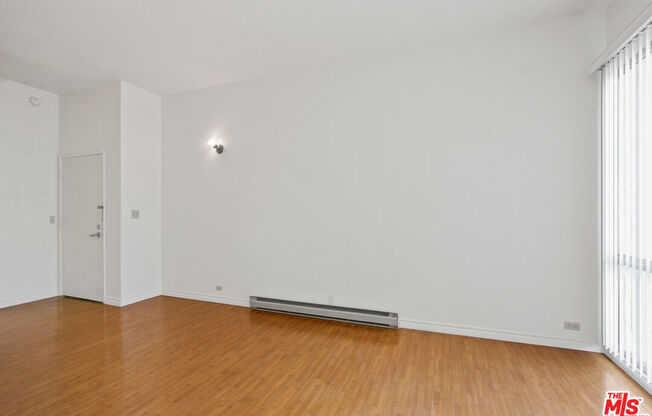 Studio, 1 bath, 388 sqft, $2,200, Unit 522