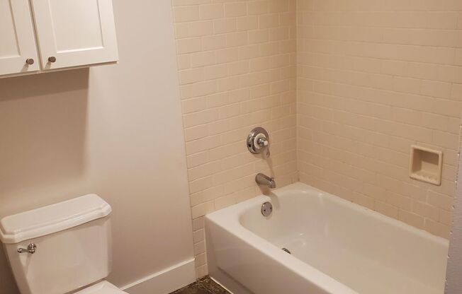 1 bed, 2 baths, 1,167 sqft, $1,250, Unit 112-301