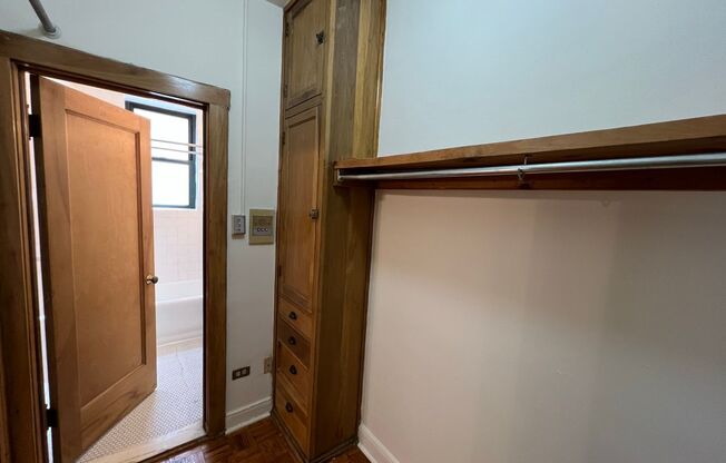 Studio, 1 bath, 425 sqft, $1,475, Unit 429-107