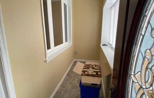 Recently updated 3 Beds 1.5 Bath home, located directly across the street from the Murphy Recreation Center, close walking distance to all the shops at Whitman Plaza, and easy access to 95 / 76 and all major transportation options.