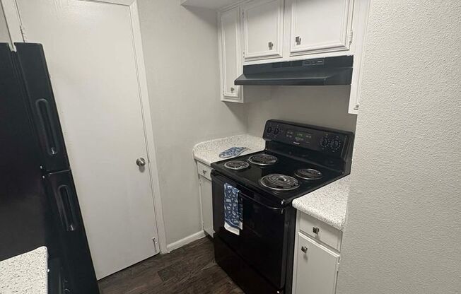 1 bed, 1 bath, 455 sqft, $913, Unit 14-1412
