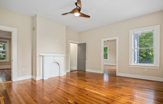 35 OAK AVE