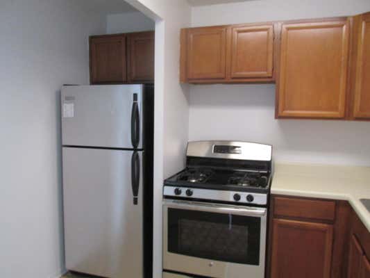 1 bed, 1 bath, 700 sqft, $2,700, Unit 17D