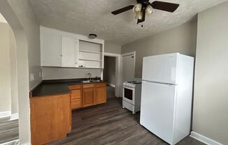 2 beds, 1 bath, $675, Unit Unit #1