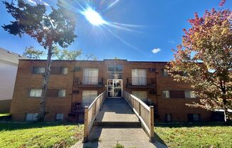 Recently Renovated 1-Bedroom Apartment in Northside