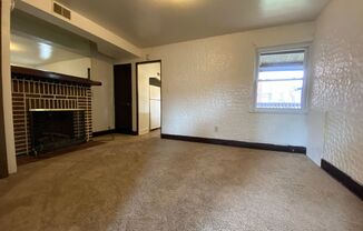 2 beds, 1 bath, $1,375, Unit 2