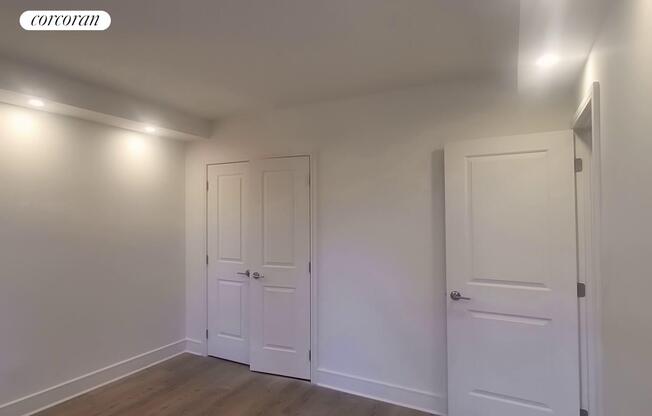 2 beds, 1 bath, $7,400, Unit 5I