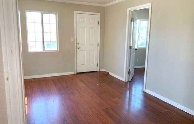 3 beds, 1 bath, 1,000 sqft, $2,600, Unit 120