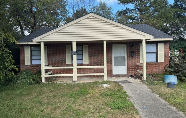 3 beds, 1 bath, $1,000