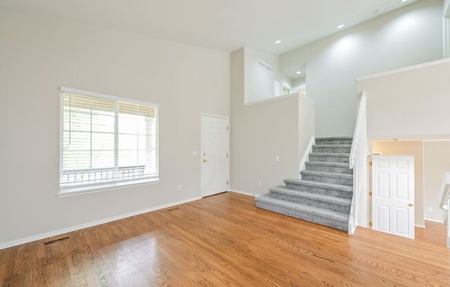 Highlands Ranch Newly Renovated 3 bed 2.5 bath