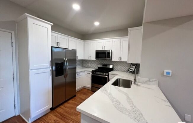 2 beds, 2 baths, 1,173 sqft, $4,471, Unit 2412