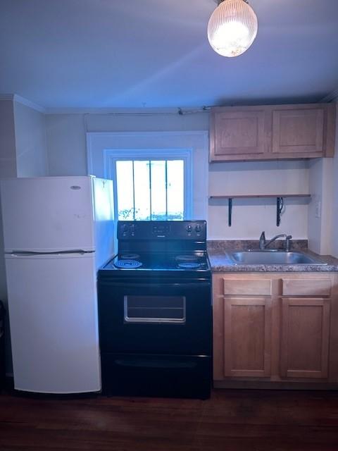 32 LOOKOUT DR