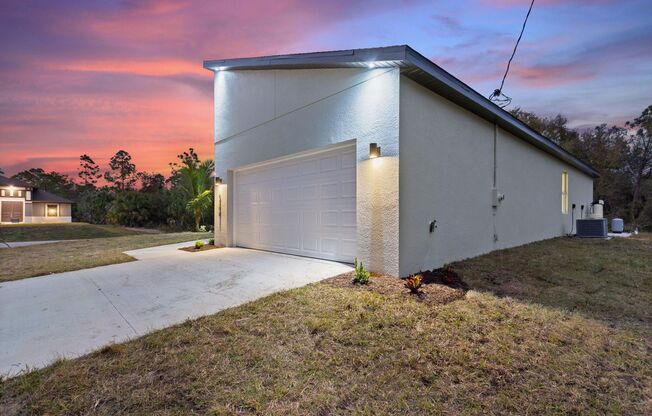 BRAND NEW HOME! Modern, energy efficient home with ALL of the upgrades! North Port, FL