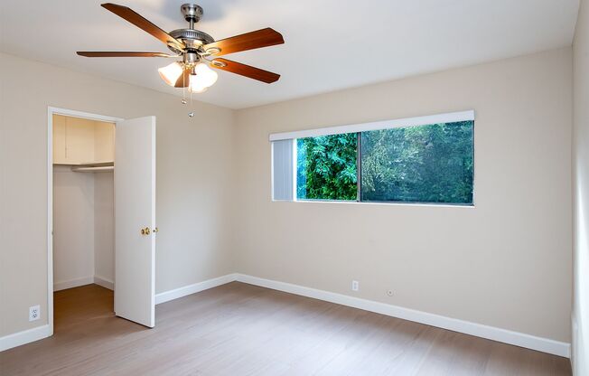 2 beds, 2 baths, 964 sqft, $2,495, Unit 160-02
