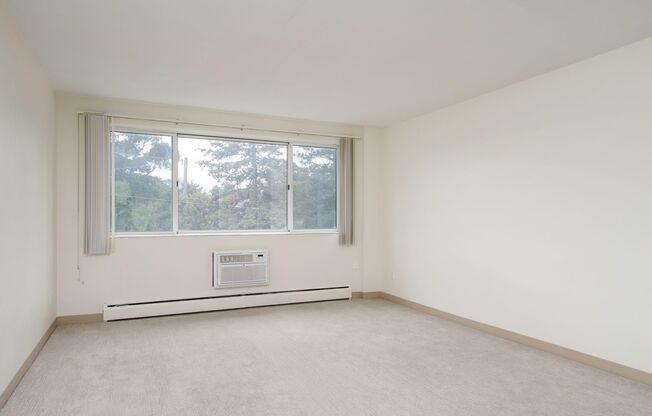 2 beds, 1 bath, 900 sqft, $1,375, Unit 409