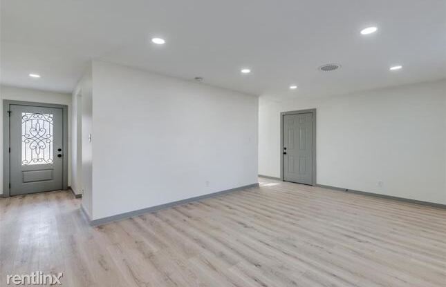 5309 R Sabelle Lane