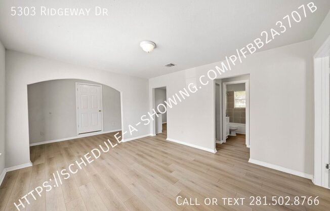 5303 RIDGEWAY DR