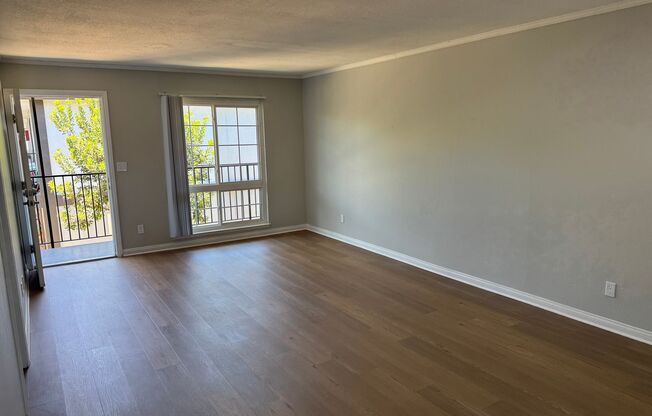 2 beds, 1.5 baths, 866 sqft, $2,695, Unit 810G9