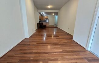 Spacious 3BR/2BTH w/ HW Floors, A/C, W/D, Yard