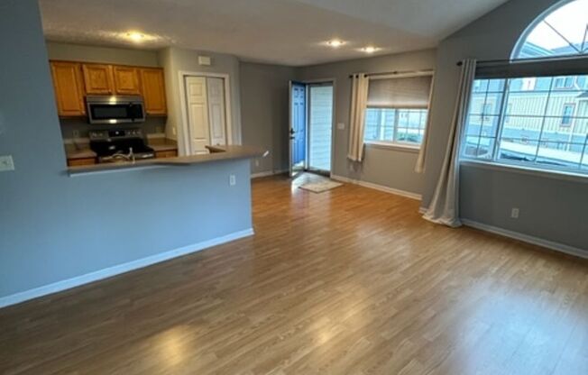 2 beds, 2 baths, $1,800