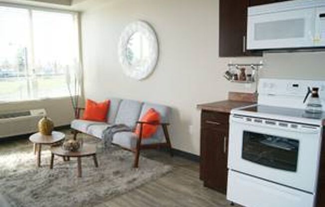 1 bed, 1 bath, 589 sqft, $1,350, Unit 2-208W