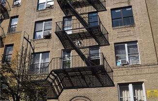 3341 DECATUR AVE