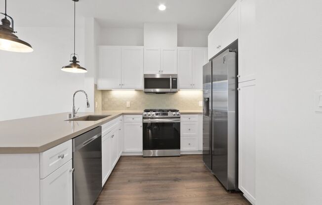 1 bed, 2 baths, 748 sqft, $5,100, Unit #101