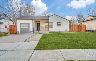 Charming 3-Bedroom Home with Modern Comforts in Arlington, TX