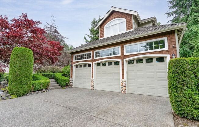 4 Bed / 3 Ba Woodinville Home