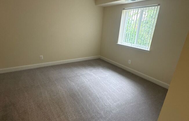 2 beds, 2 baths, 1,000 sqft, $2,150, Unit 14233 #304