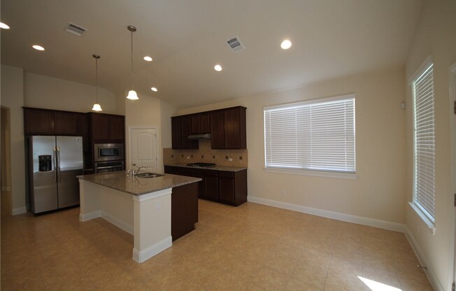 4504 BIG TREE TRL