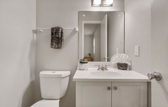 2 beds, 1.5 baths, 1,000 sqft, $1,099, Unit 65B