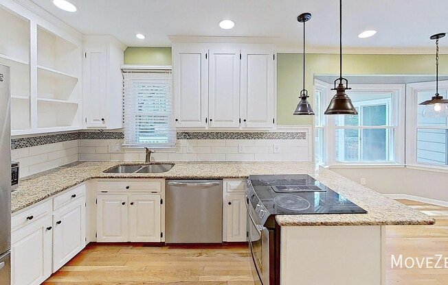 1407 HALL BLVD