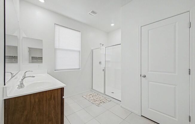 MOVE IN READY 4 Bed-2 Bath in Queen Creek