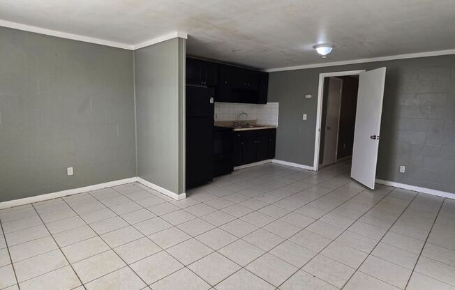 1 bed, 1 bath, $1,200