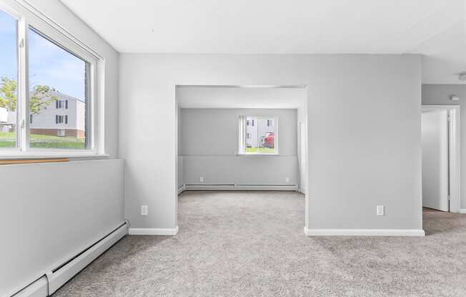 the living room and dining room at Eagle Pointe New London, CT, 06320