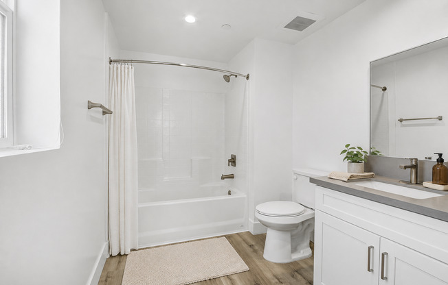 2 beds, 2 baths, 911 sqft, $2,945, Unit 606