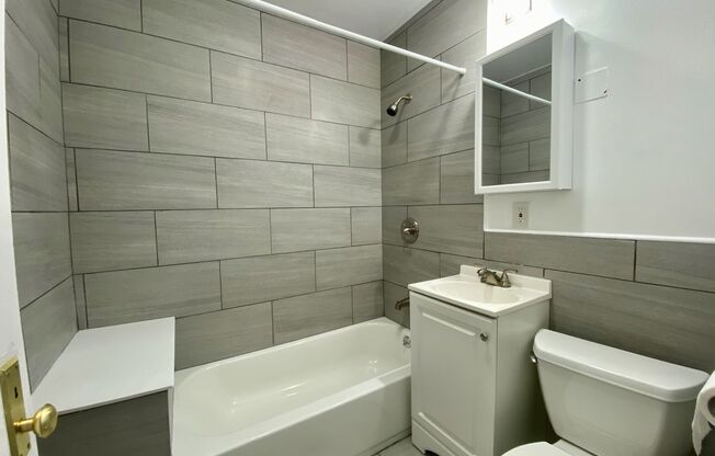 1 bed, 1 bath, 600 sqft, $995, Unit 1319-2E