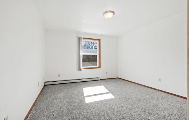 1 bed, 1 bath, $1,025, Unit 1155-02