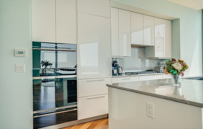3 beds, 3.5 baths, 2,558 sqft, $30,000, Unit 4504