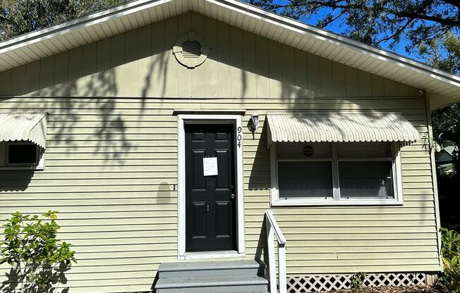 904 E Tomlin St Plant City, FL 33563 MOVE IN SPECIAL!! $250 off 1st Months Rent!!!