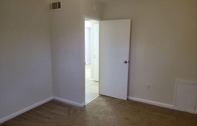 2 beds, 1 bath, $1,450