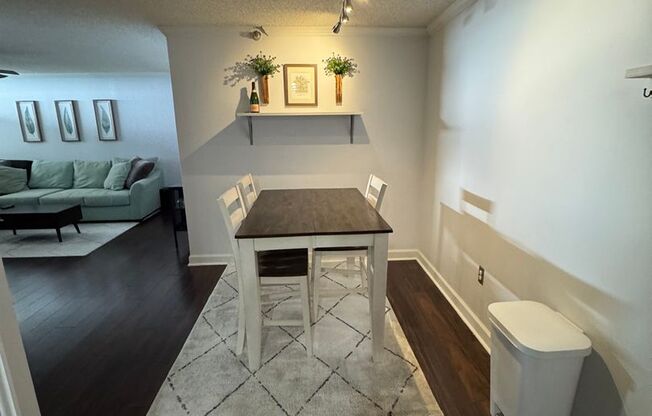 2 Bed/1 Bath FULLY Furnished Condo at City Heights!